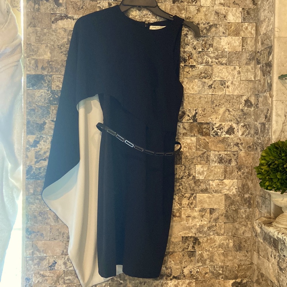 Halston Heritage Black & white Cape dress. Size 4 . Only worn 1x.